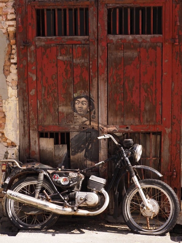 Photograph by Melani da Cunha Alves — randomness frame 01